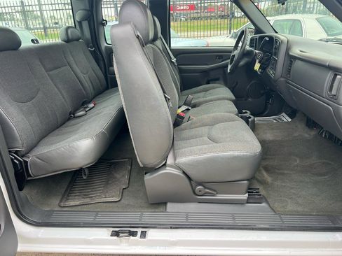 Used 2003 GMC Sierra 1500 2WD Extended Cab w/ Exterior Appearance Package image 29
