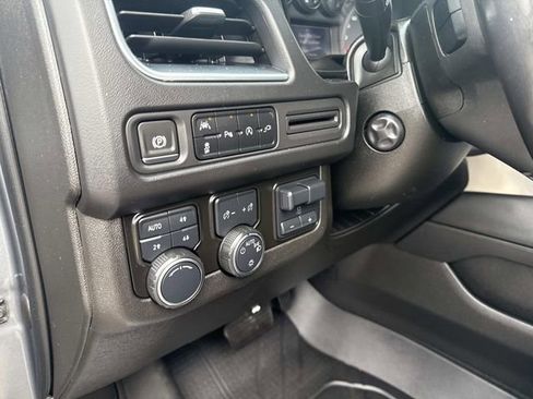 Used 2021 Chevrolet Suburban LT w/ LT Signature Package image 24