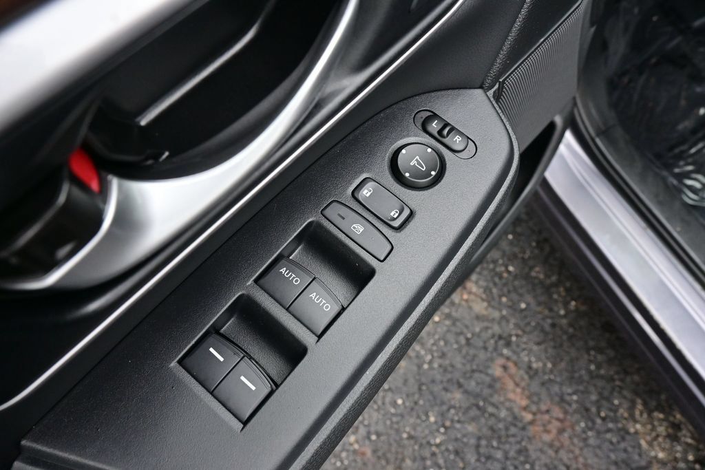 Certified 2020 Honda CR-V EX-L image 9