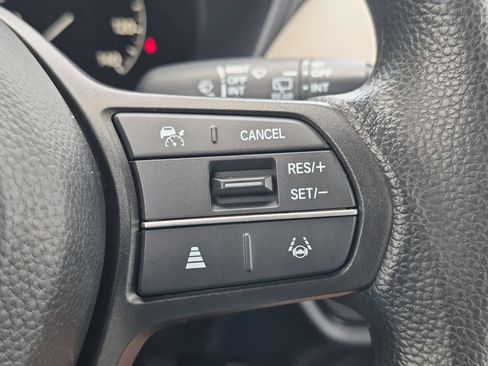 Used 2024 Honda HR-V LX image 15