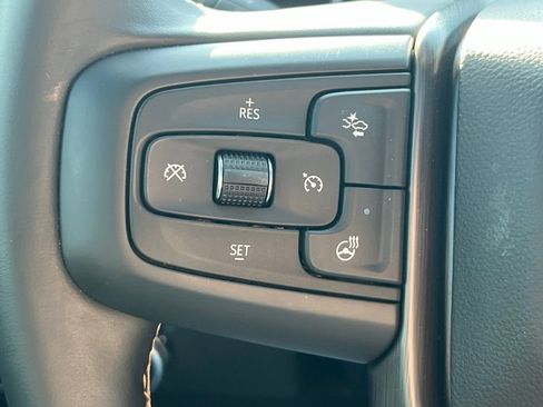 Used 2025 GMC Sierra 3500 AT4 w/ AT4 Premium Plus Package image 37