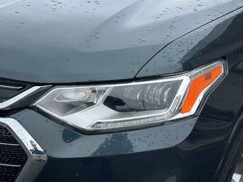 Used 2018 Chevrolet Traverse Premier AWD/4WD image 12