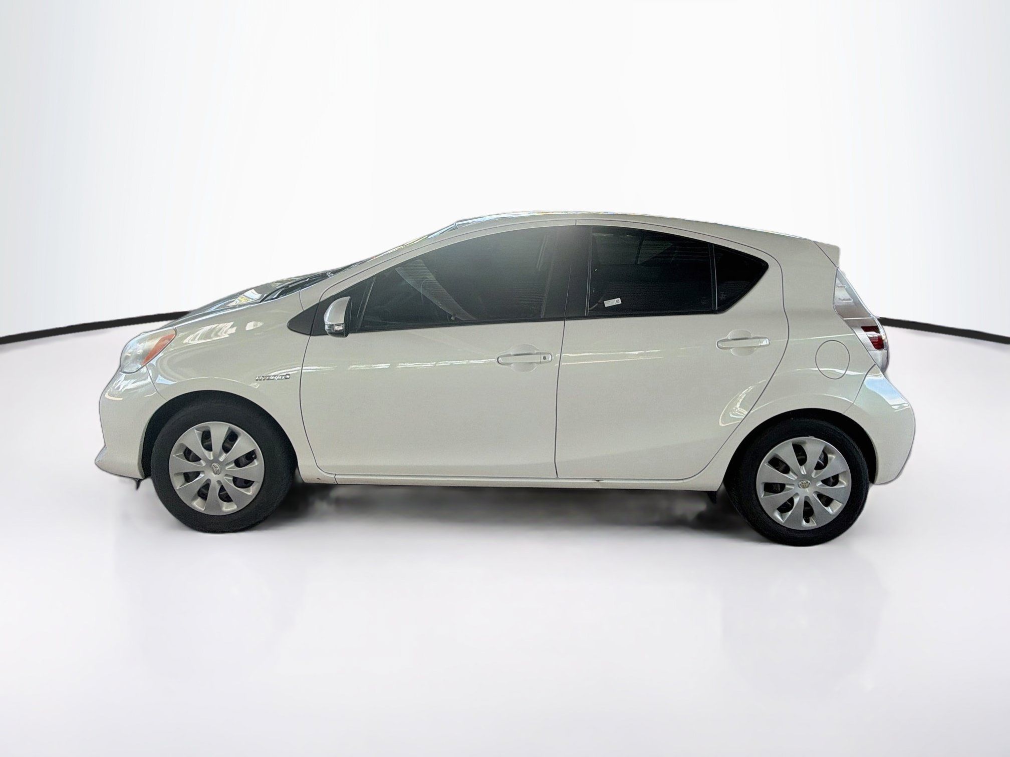 Used 2012 Toyota Prius C Two FWD image 4