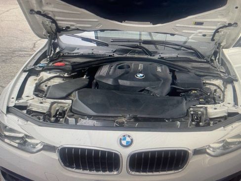 Used 2017 BMW 330i Sedan RWD image 11