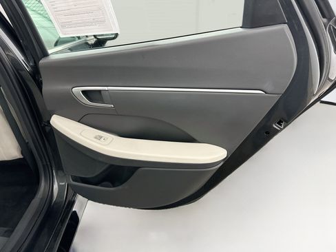 Used 2025 Hyundai Sonata SEL FWD image 31