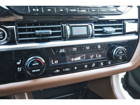 Used 2023 Nissan Pathfinder Platinum w/ Cargo Package image 26