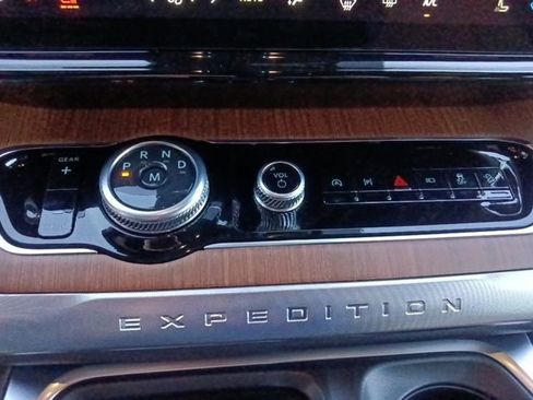 New 2025 Ford Expedition King Ranch AWD/4WD image 26