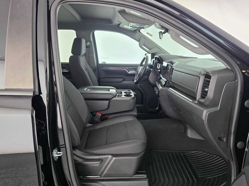 Used 2023 Chevrolet Silverado 1500 LT AWD/4WD image 10