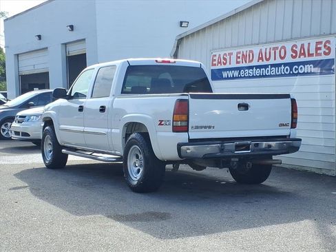 Used 2006 GMC Sierra 1500 SLT w/ Onstar Plus Package image 3