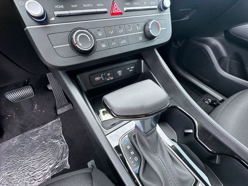 New 2026 Hyundai Tucson SE image 30