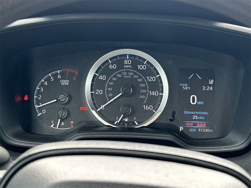 Used 2022 Toyota Corolla LE image 27