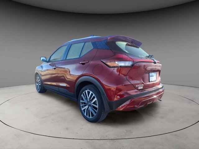 Certified 2024 Nissan Kicks SV w/ Interior Electronics Package FWD image 16