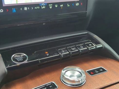 Used 2025 Lincoln Navigator L Black Label AWD/4WD image 10