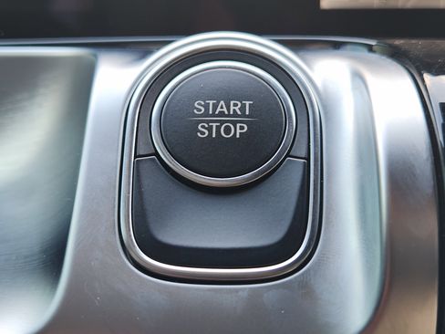 Certified 2023 Mercedes-Benz EQB 300 4MATIC image 22