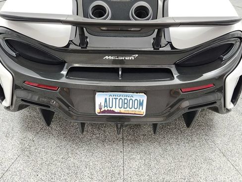 Used 2019 McLaren 600LT RWD image 22