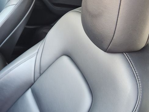 Used 2022 Tesla Model Y Performance AWD/4WD image 8