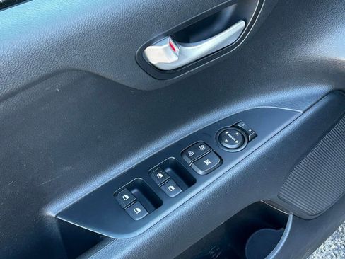 Used 2021 Kia Rio S image 16