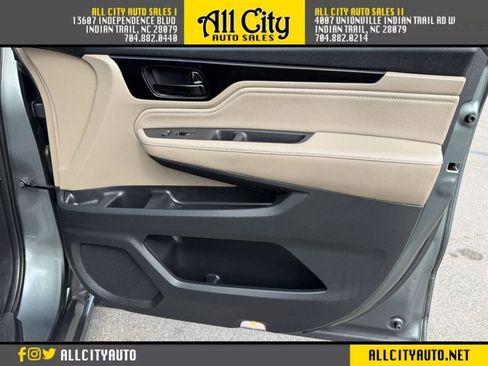 Used 2018 Honda Odyssey Elite image 16