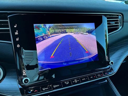 Used 2024 Jeep Wagoneer Series III image 13