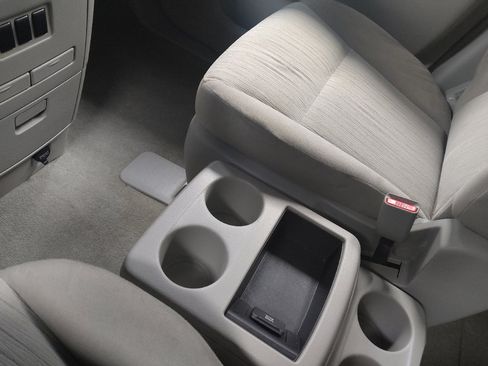 Used 2017 Nissan Quest SV image 26