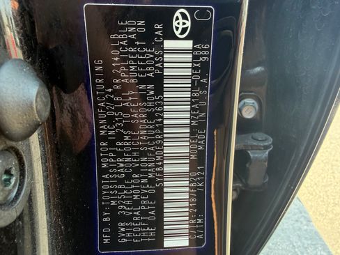 Used 2024 Toyota Corolla LE FWD image 32