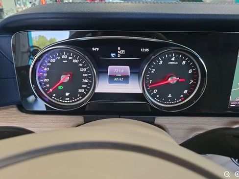 Used 2018 Mercedes-Benz E 400 Cabriolet image 11