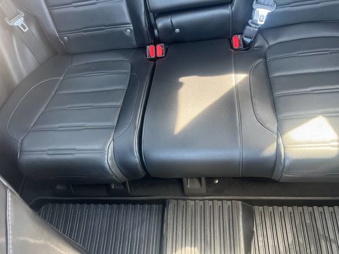 Used 2018 Honda CR-V Touring image 22
