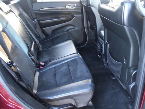 Used 2018 Jeep Grand Cherokee Altitude image 6