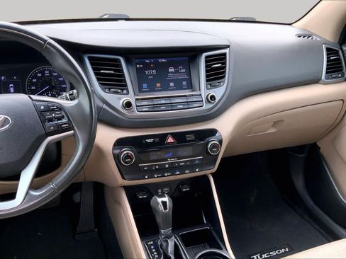 Used 2018 Hyundai Tucson Value w/ Cargo Package FWD image 7