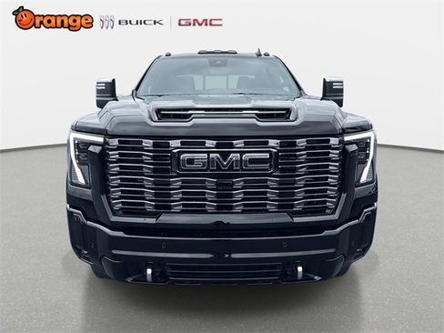 New 2026 GMC Sierra 2500 Denali Ultimate image 8