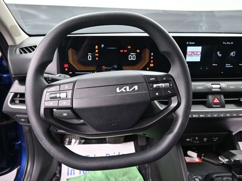 Used 2025 Kia K4 FWD image 29
