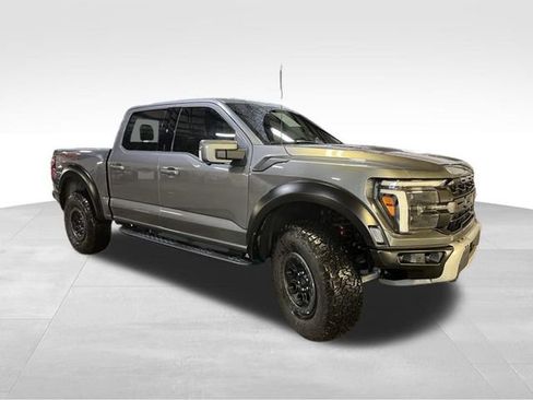 Used 2025 Ford F150 Raptor AWD/4WD image 9
