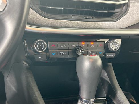 Used 2022 Jeep Compass Latitude w/ Convenience Group AWD/4WD image 15