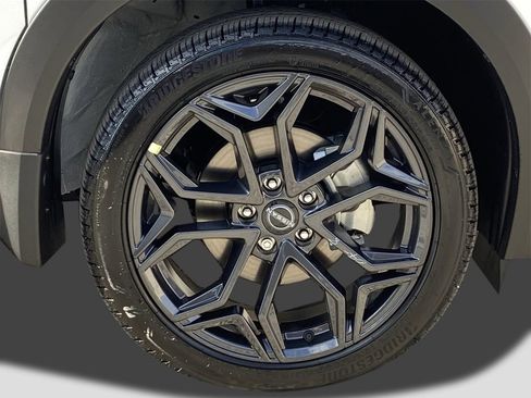 New 2026 Nissan Kicks SR FWD image 7
