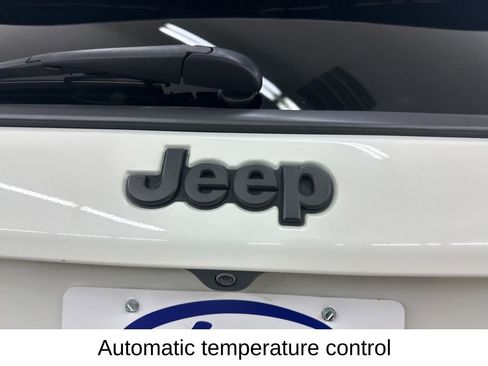 Used 2019 Jeep Compass Trailhawk AWD/4WD image 16