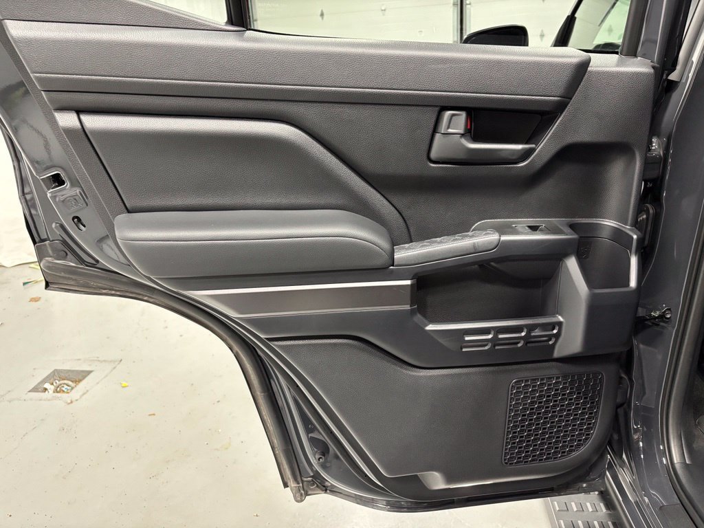 Used 2026 Toyota 4Runner SR5 AWD/4WD image 41