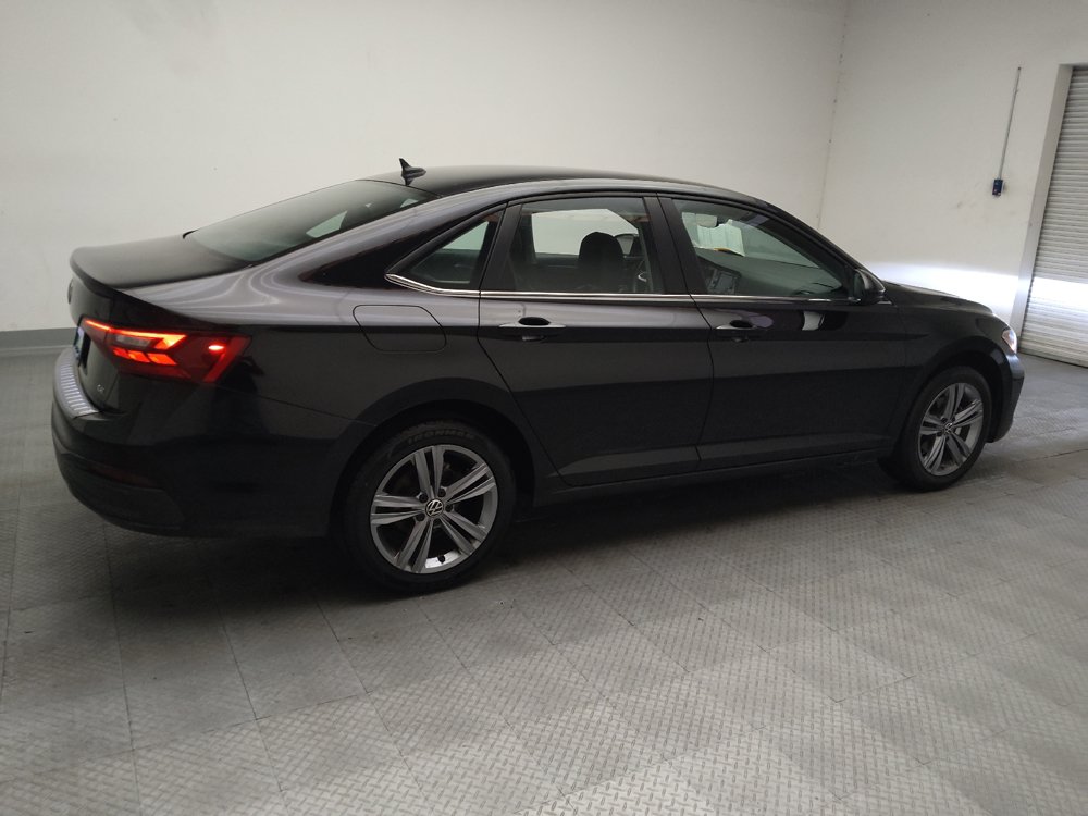 Used 2023 Volkswagen Jetta SE FWD image 10