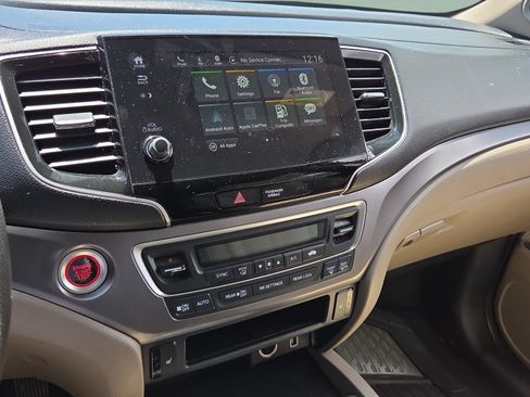 Used 2019 Honda Pilot EX image 25