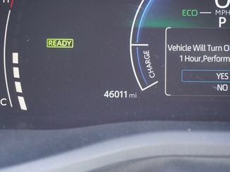Used 2025 Toyota Camry SE FWD video 3