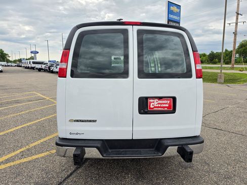 Used 2024 Chevrolet Express 2500 w/ Driver Convenience Package RWD image 16