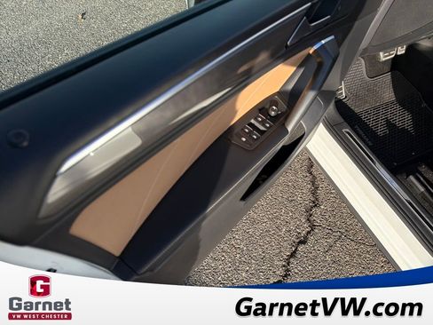 Certified 2023 Volkswagen Tiguan SE R-Line image 12
