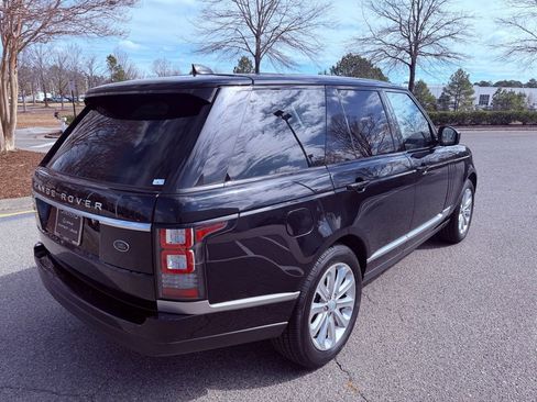 Used 2017 Land Rover Range Rover HSE image 15
