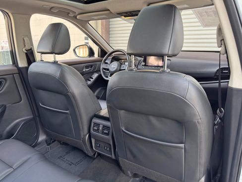 Used 2022 Nissan Rogue SL FWD image 34