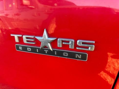 Used 2021 Chevrolet Silverado 1500 LT w/ Texas Edition Plus AWD/4WD image 4