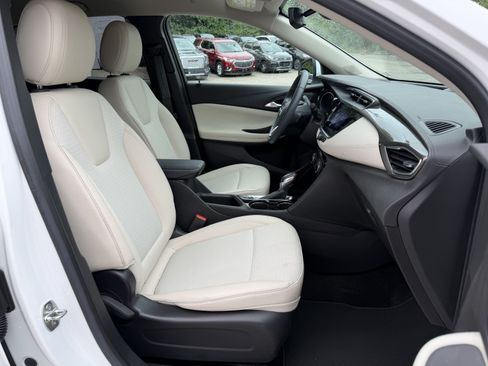 Used 2023 Buick Encore GX Preferred w/ Cold Weather Comfort Package FWD image 11