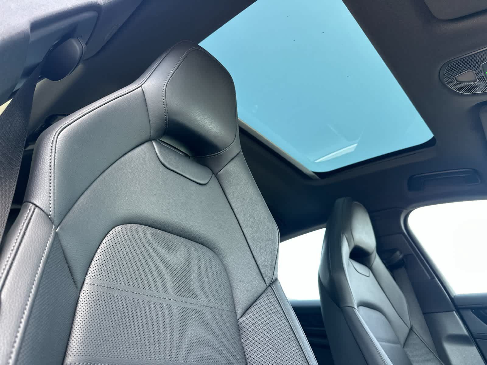 Certified 2025 Porsche Panamera 4 AWD/4WD image 17