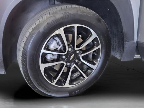 Used 2025 Chevrolet TrailBlazer LT image 28