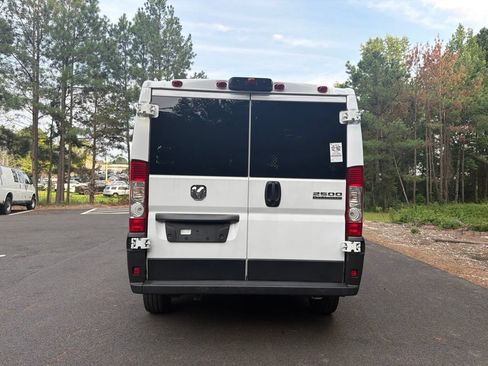 Used 2025 RAM ProMaster 2500 w/ U-Haul Equipment Group FWD image 7