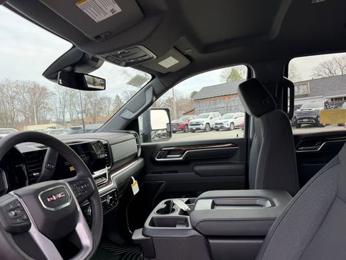 New 2026 GMC Sierra 2500 SLE w/ SLE Convenience Package AWD/4WD image 15