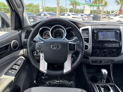 Used 2014 Toyota Tacoma 4x4 Double Cab image 20